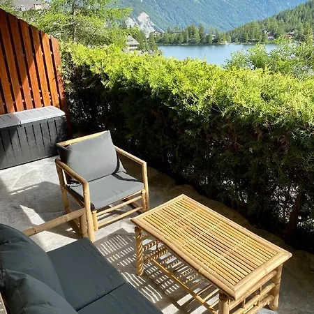 Apartment Champex-Lac شقة شامبيه